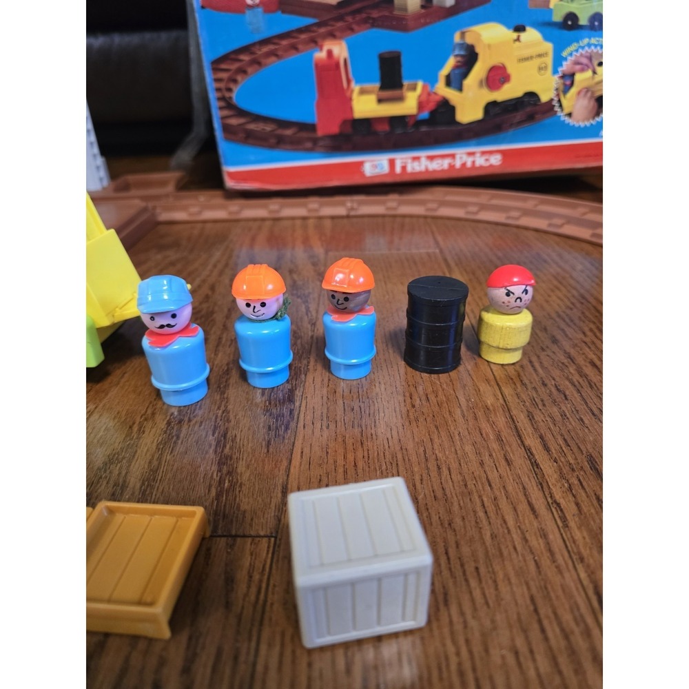 Fisher Price Little People Lift and Load Railroad #943 near complete - Picture 5 of 16